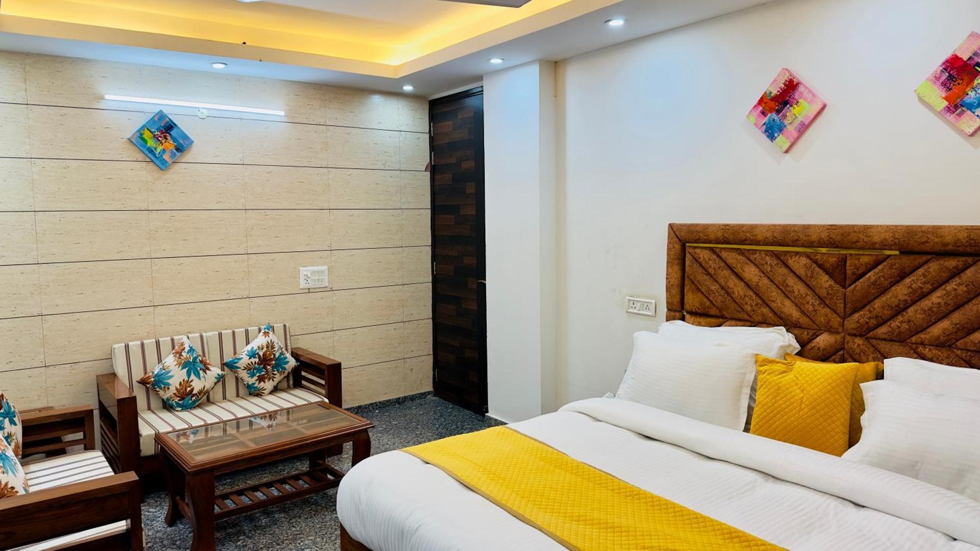 Plum Tree Hotels Gurgaon Exterior photo