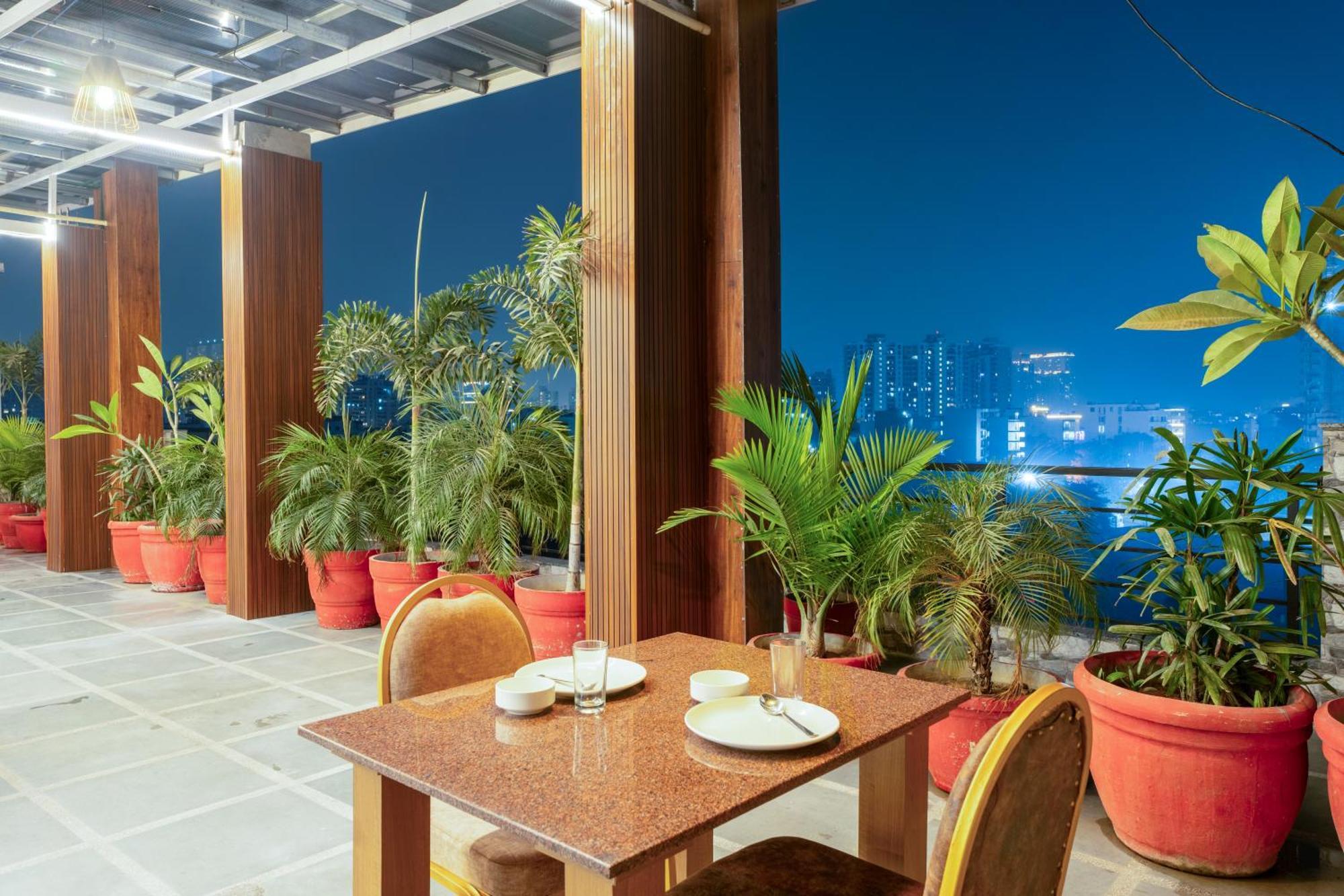 Plum Tree Hotels Gurgaon Exterior photo