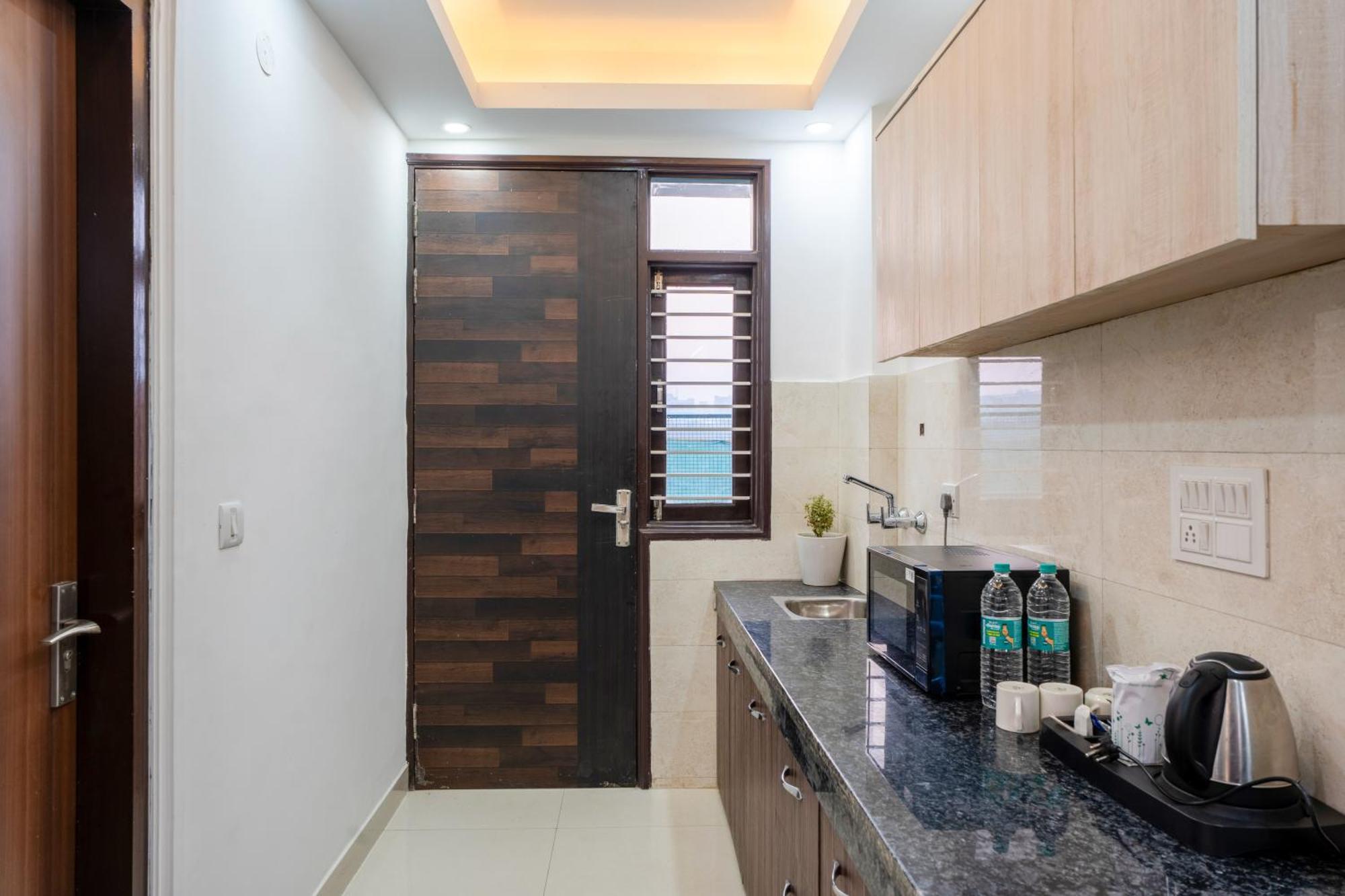 Plum Tree Hotels Gurgaon Exterior photo