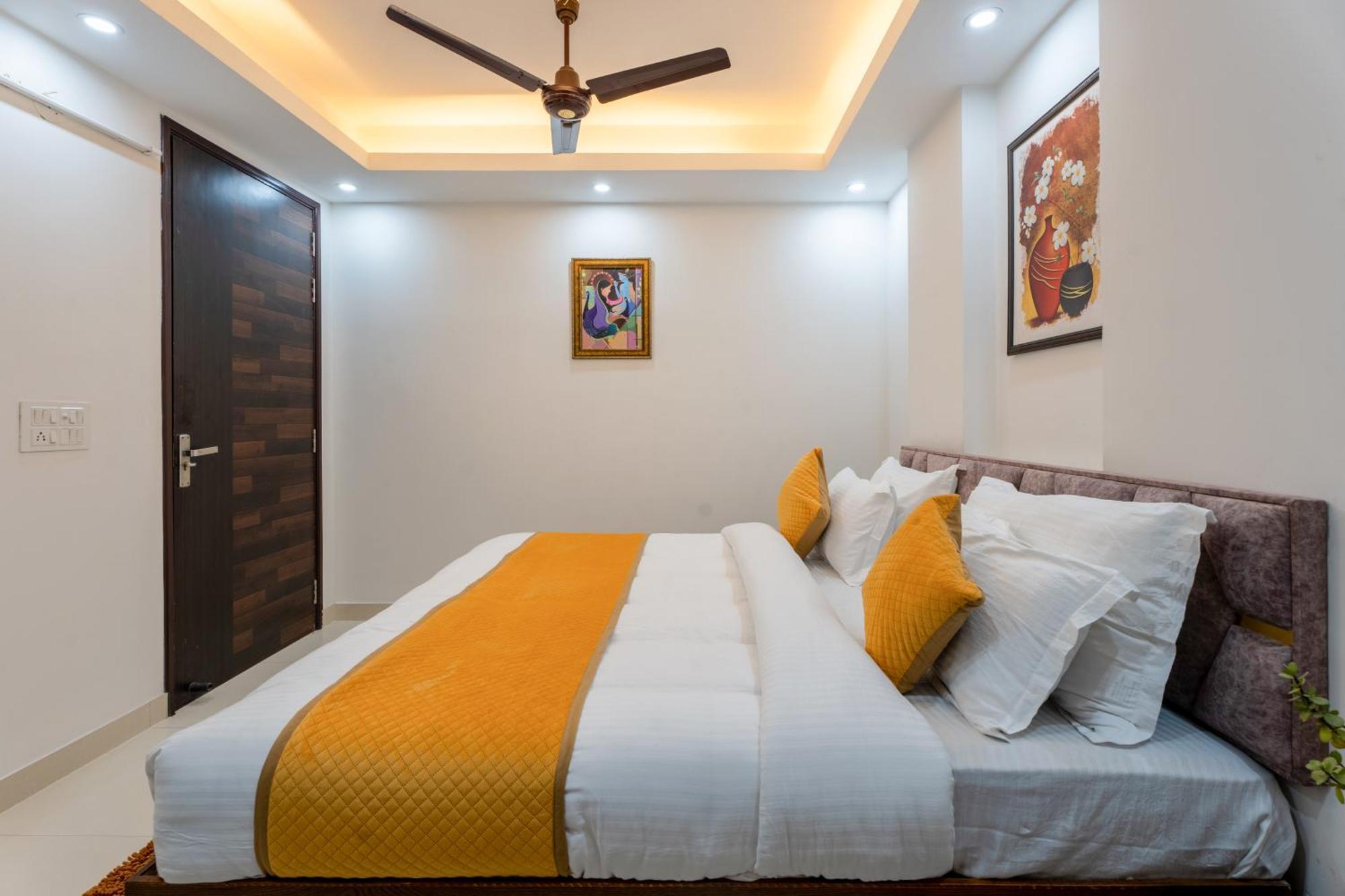 Plum Tree Hotels Gurgaon Exterior photo